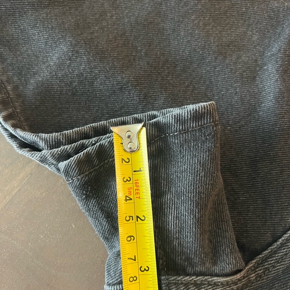 Levi’s women’s shorts - high waisted mom shorts - Picture 10 of 11